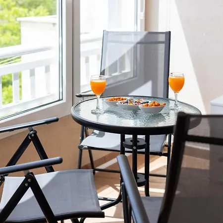 Cozy Orchid With Free Parking Makarska